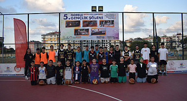Gençlik şöleni başladı