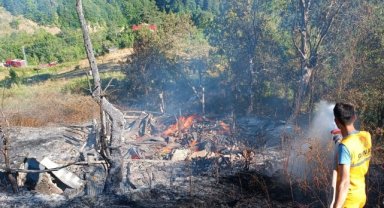 Kastamonu'da yangın çıkan ev kullanılamaz hale geldi