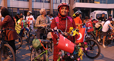 Pedallar Zafer Bayramı için çevrildi