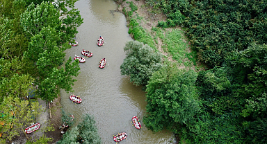 Rafting tutkunları Melen Çayı'nda buluştu