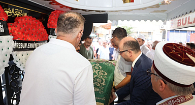 Şehidin eşi son yolculuğuna uğurlandı
