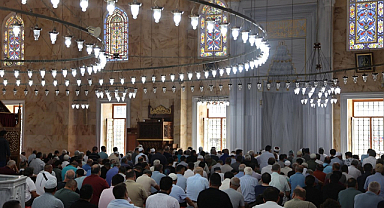 Vali Serdengeçti, Bulancak'ta şehit ailesini ziyaret etti
