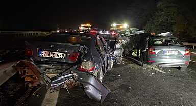 11 aracın karıştığı zincirleme kaza: 6 yaralı
