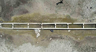 Barajda şaşırtan manzara! Sular çekilince ortaya çıktı