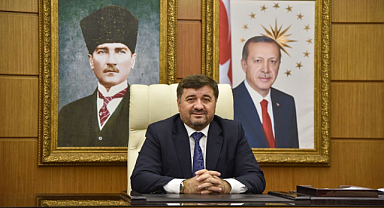 Eğitim camiasına başarılar diledi