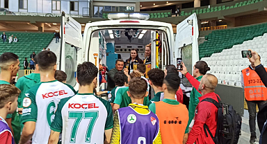 Giresunsporlu futbolcular ambulansa koştu!