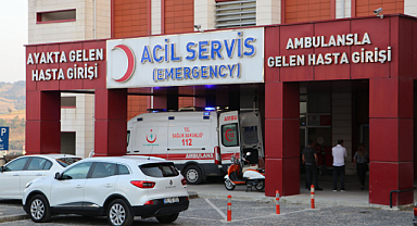 Kamyon kasasından düşen işçi yaralandı