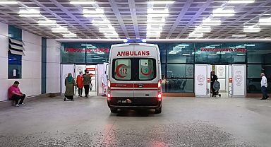 Motosiklet tarlaya uçtu: 1 ağır yaralı