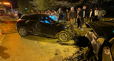 Müdahaleye giden itfaiye ekibi kaza yaptı: 8 yaralı