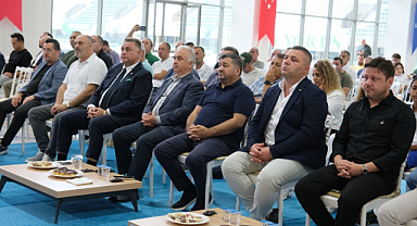 Sadece AK Parti ailesi vardı