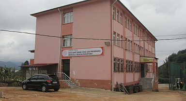 Şehidin adı lise ve kız öğrenci pansiyonuna verildi