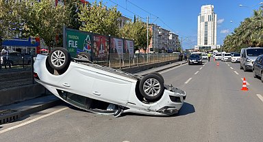 Takla atan aracın sürücüsü yaralı kurtuldu