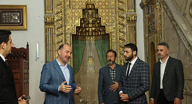 Tarihi ve turistik mekânları inceledi