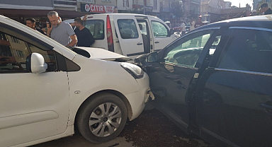 Zincirleme kaza: 2’si çocuk 4 yaralı