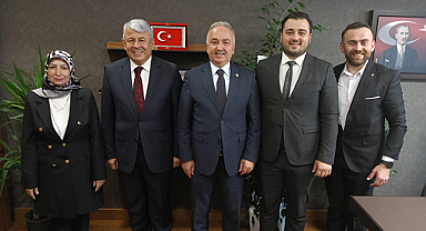 Belediye hizmetlerini görüştüler