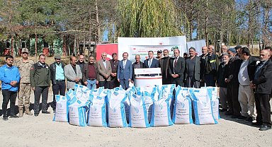 Çiftçilere devlet destekli buğday tohumu dağıtıldı