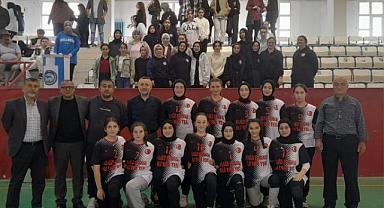 Cumhuriyet Kupası İmam Hatipli Kızların