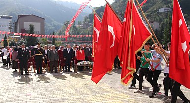 Giresun'da Cumhuriyet'in 100. yıl dönümü kutlandı