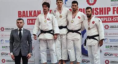 Gümüş madalya Giresunlu Kılıç’ın