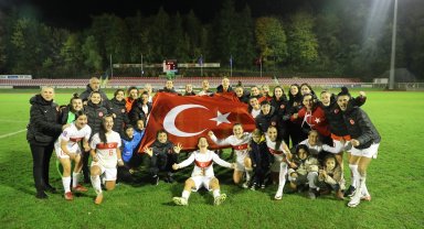 Kadın Milli futbol takımından taraftara çağrı
