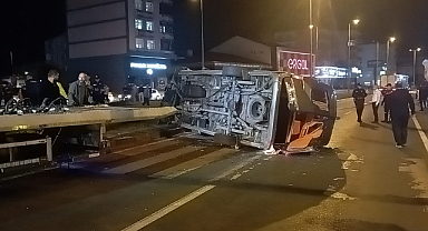 Midibüs devrildi: 7 yaralı