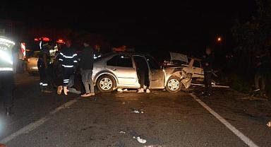 Ordu’da iki otomobil kafa kafaya çarpıştı: 6 yaralı