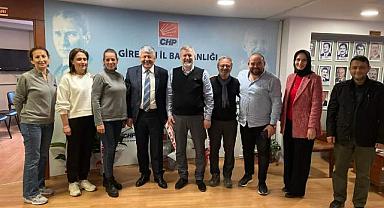 Giresun'da siyasette ender görülen olay!