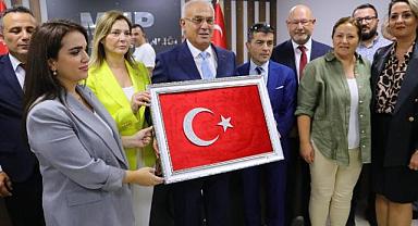 Zafer Partisi'nden istifa edenler törenle MHP'ye katıldı