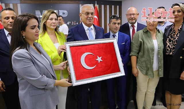 Zafer Partisi'nden istifa edenler törenle MHP'ye katıldı - Politika -  Giresun İleri Gazetesi