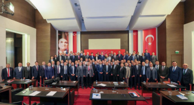 CHP'de Değişimle Birlikte İlk Toplantı Gerçekleşti