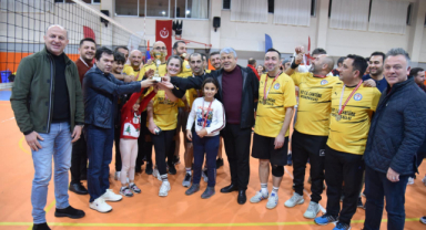Espiye’de Öğretmenler Günü Voleybol Turnuvası Heyecanı