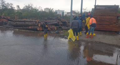 Eynesil Belediyesi Yağmur Çamur Dinlemiyor