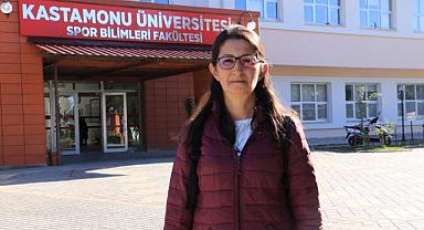 Hatay'da Enkazdan Çıkarılan 54 Yaşındaki Kadın Üniversiteye Başladı