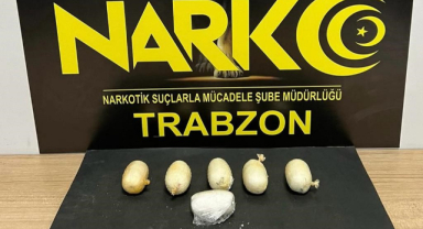 Yuttuğu Uyuşturucular İle Yakalandı  