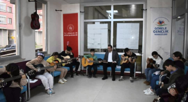 Başkan Süleymanoğlu Gençlik Merkezi'nde