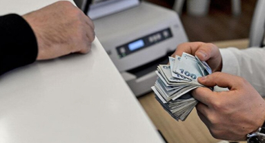 Çalışan Emeklilere 5 Bin TL İkramiye Yolda!