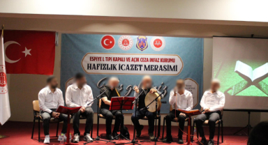 Cezaevinde Hafızlık Merasimi