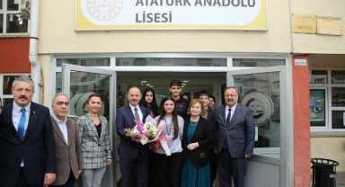 Giresun Valisi Mezun Olduğu Okulu Ziyaret Etti