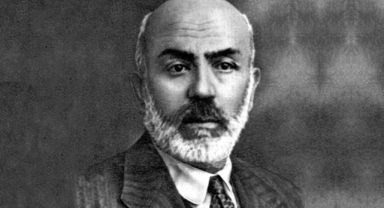 İstiklal Marşı'nın Büyük Şairi Mehmet Akif Ersoy'u Unutmadık