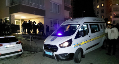 Kendini 12. Kattan Attı!