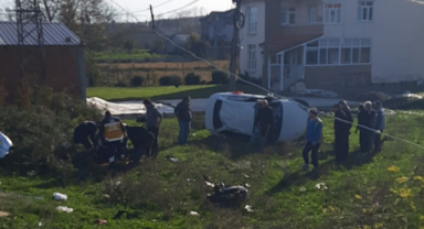 Otomobil Takla Attı: 2 Yaralı