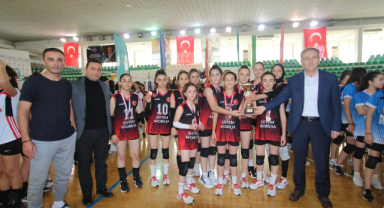 Şehit Sezgin Burak Cantürk Ortaokulu Zirvede!
