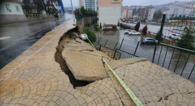 Şiddetli Yağış ve Rüzgar Hayatı Olumsuz Etkiledi
