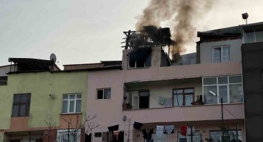 Trabzon'da binada yangın