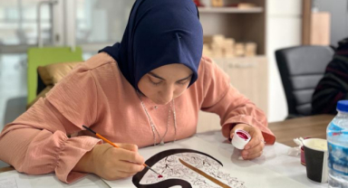 Ücretsiz Atölyelerle Gençler Yeteneklerini Keşfediyor