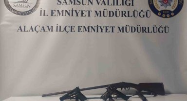 Alaçam'da silah ve uyuşturucu ele geçti