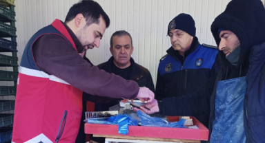 Semt pazarında sıkı denetim!