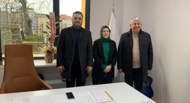 Başkan Karadere'den tebrik ziyareti