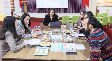 Bayburt'ta 'İngilizce Dil Eğitiminde Yenilikçi Çözme' çalıştayı düzenlendi