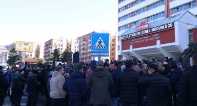 ÇAYKUR'da mevsimlik işçiler kadro talep ediyor